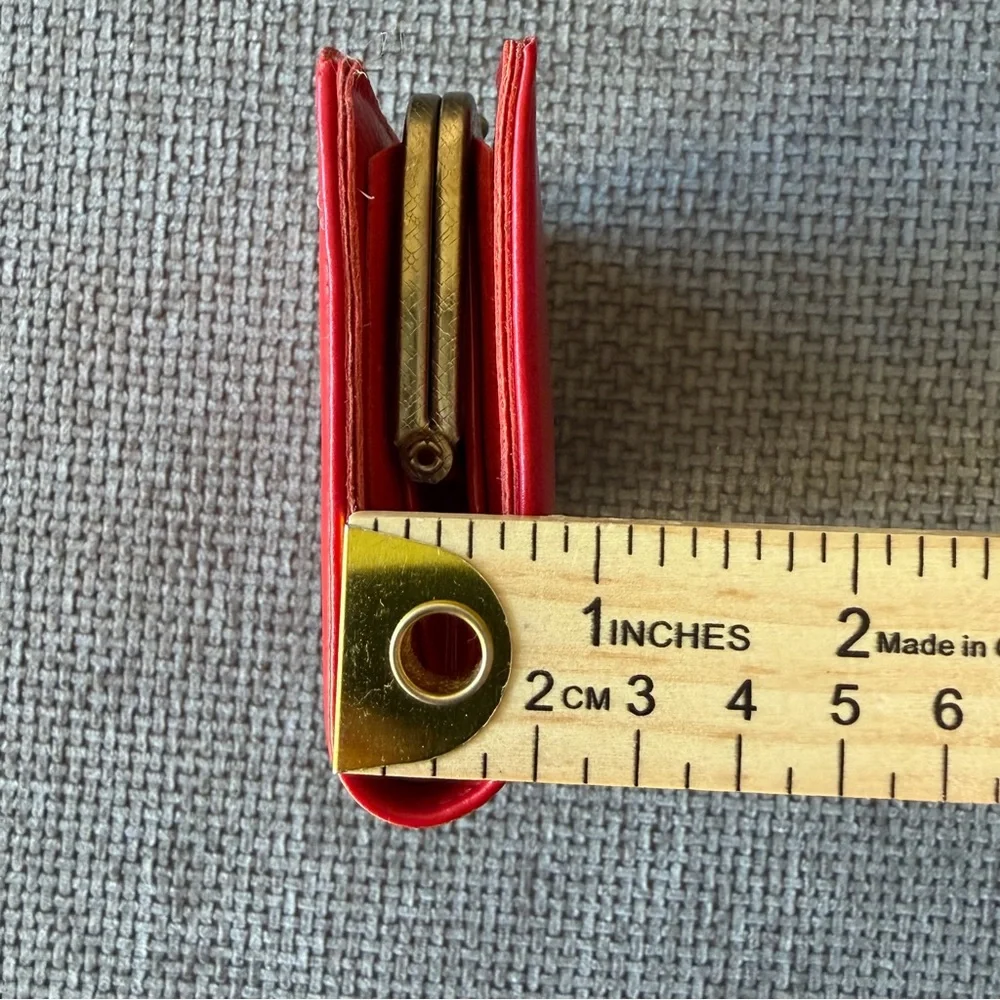 Unbranded vintage red